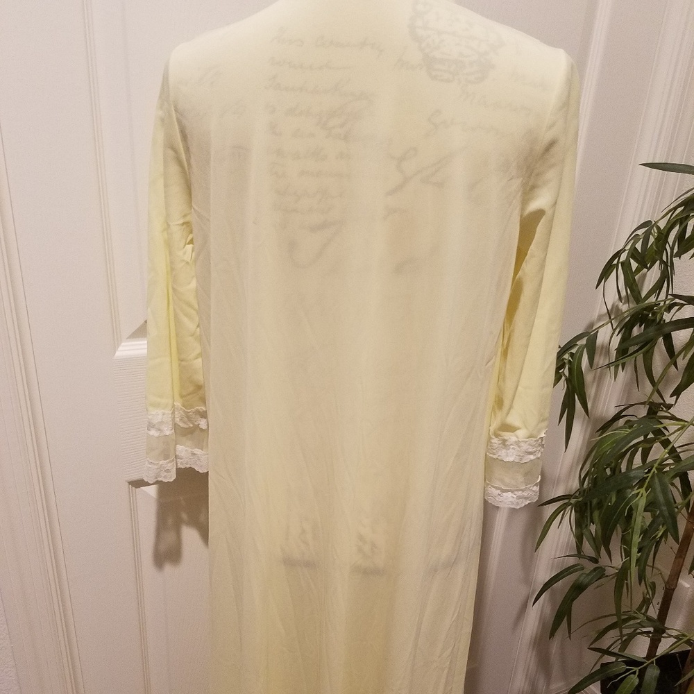 🌼Sears Nylon Long Robe - Picture 3 of 6
